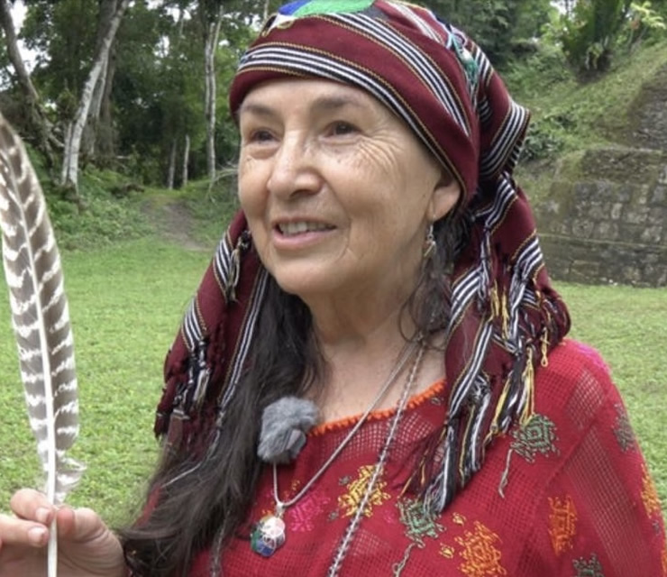 Mayan Ajq’ij（マヤの女性神官） Elizabeth Araujo